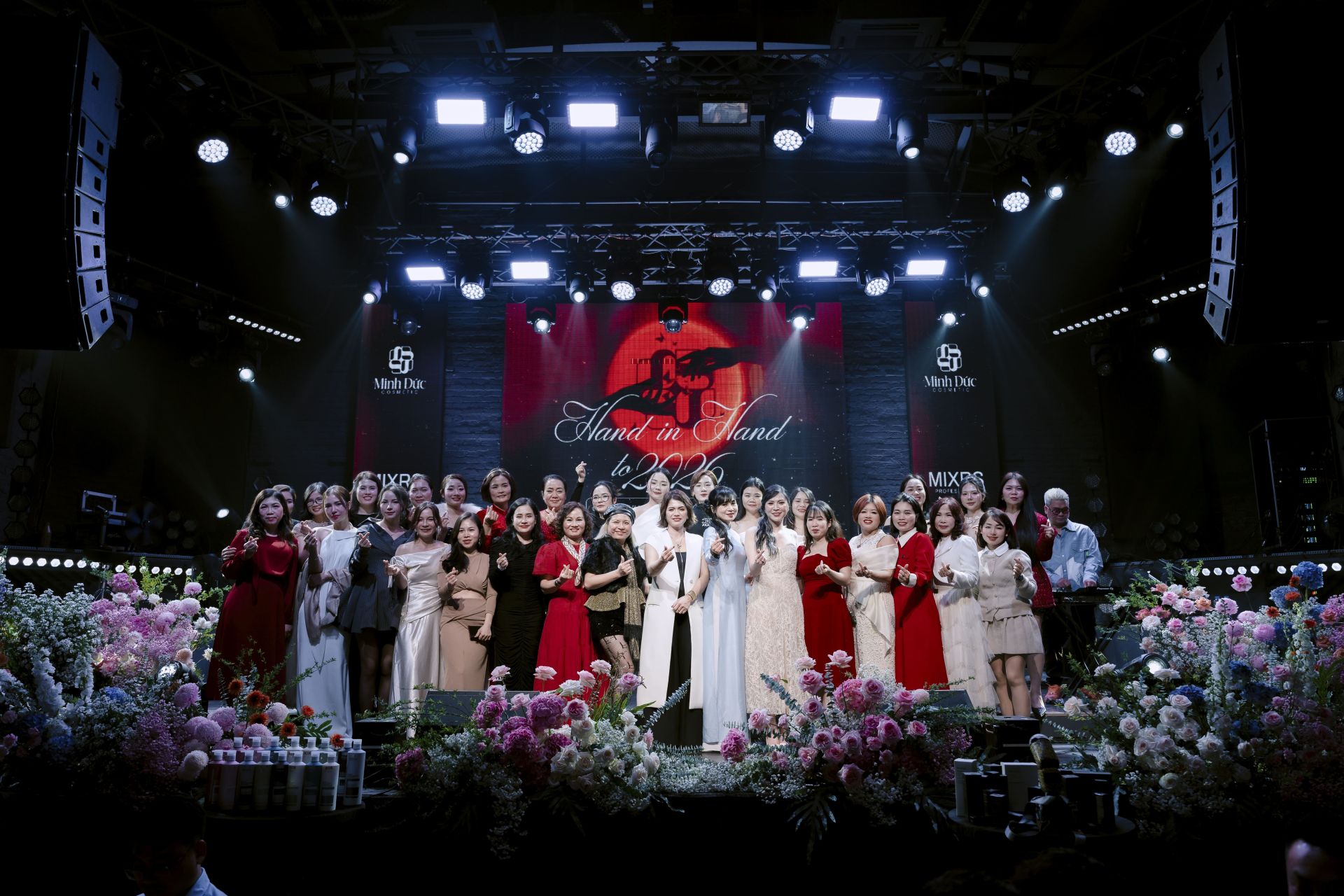 Khép lại sự kiện bằng những tấm ảnh tập thể 